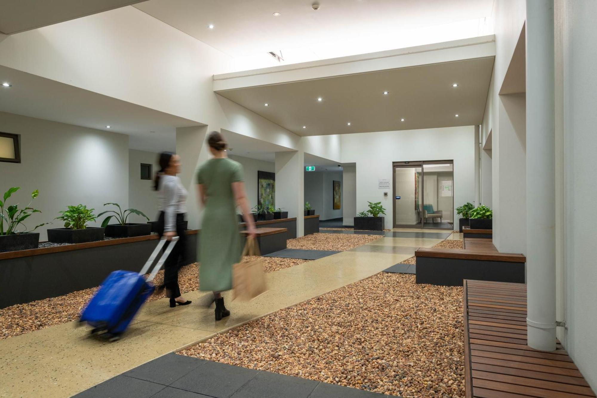Essence Chermside Aparthotel 4*